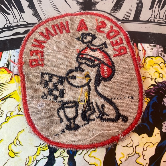 Vintage Snoopy Woodstock Reds a Winner Cheesecloth Backed Patch - Picture 10 of 10